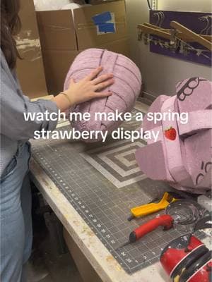 Trying a different style of video! Lmk if yall like with or without voiceovers :) 🫶🏼🍓 #fyp #foryou #foryoupage #fypシ #display #displayartist #artist #displayart #springdisplay #springdecor #strawberries #anthro #anthropologie 