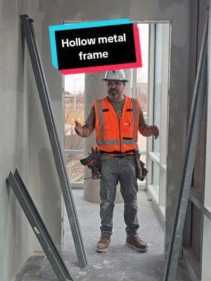 Door frame instalation tutorial. Tutorial de instalacion de un marco de puerta de metal.  Hollow metal frame. #maestrooskar #door #doorframe #puerta #construction #construccion #framing #framingconstruction #carpenter #hollowmetaldoors #doorinstalation #tutorial #tutorials #tutorials #carpinteria 