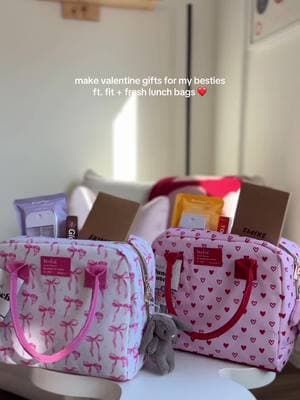 These Valentine’s prints lunch bags from @Fit and Fresh are the prettiest ❤️ Perfect gifts for the women in your life this Valentine’s day 🫶🏼 #Amazon #AmazonFinds #AmazonFashion #FounditOnAmazon #AmazonMustHaves #ByWomenForWomen #FitandFresh #LunchInspo #GiftsForHer #ValentinesDay #ValentinesGifts #GiftInspo #Giftstagram #GiftGuide