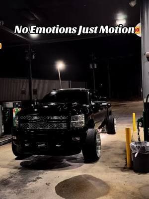 The ending 🥱 . . . . .#dmax #dirtymax #lmmking #lmmduramax #lml #lbz #lly #lb7 #l5p #cowlhood #duramaxdiesel #diesel #duramaxkings #fyp #trending #trend #nonvgt #s400 #powerstroke #trucks #trucktok #truck #libertyforged #forgedwheels #polishedwheels 