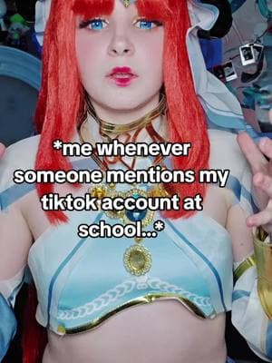 please stop doing this. it makes me VERY uncomfortable #nilou #nilougenshinimpact #nilougenshin #niloucosplay #cosplay #cosplaygirl #contacts #school #tiktokaccount #account #fyy #fyyyyyyyyyyyyyyyy #filmtok 