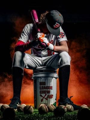 Baseball photo session inside of an indoor hitting facility. #sportsphotographer #sportsphotography #sony #sonyalpha #baseball #baseballplayer 