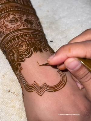 Taking appointments in New York 🇺🇸 & Dhaka 🇧🇩 Book your appointment on our Ista or facebook page #lhahenna #labonnoshenna  #labonnoshennaartwork #usa #nyc #hennaartist #nychennaartist #usahennaartist #partyhenna #pakistanihenna #indianhenna #organichenna  #fyp #reel #viralreel #viral #tutorialvideo #henna #nychenna #bridalhenna #professional #hennaspecialist 