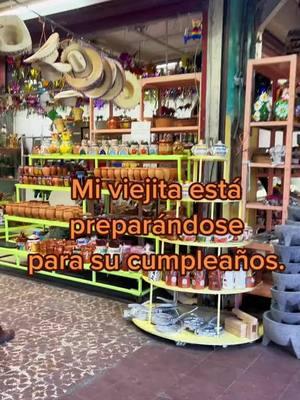 Vámonos al mercado. #parati #blancaestelaoficial #lamamalonadijo #ladamaempoderada -#mercado #tijuana #bajacalifornia #mercadomiguelhidalgo 