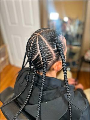 #denverbraider #Lakewood #denver #colorado #braids #braidsbyAB #braider #braidedhair #girlswhobraid #cornrows #denverbraids #designbraids #braidstyles #edgecontrol #dutchbraids #shinenjam #haircuts #vibes 