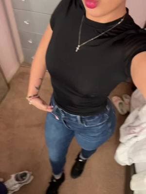 GRWM for work #wowclarissa #grwm #work #skinnyjeans #money #inthisbag #notbroke 