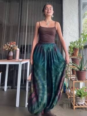 @isabella_marinaccio that river will flow on, even after we're all long gone 'Rainforest Tie-Dye Flowy Harem Pants' https://www.thelittlebazaar.com/item/3973.html #tiedye #festivalfashion #bohostyle #harempants #hippievibes #tlb #thelittlebazaar