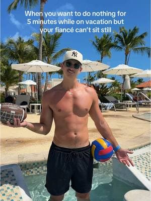 The props weren’t even staged he was just carrying them around all day #traveltiktok #couplestiktok #couplecomedy #travelinspo #puertorico 