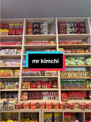 First-of-its-kind ramen bar in Illinois at📍Mr Kimchi with ramen wall, self-cooking stations, Asian snacks & drinks, and more. // #fabfoodchicago #ramenbar #ramen #nilesillinois #ramenlover #mrkimchi