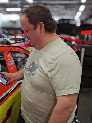 Different ways our new Steering Buddy is handy around the shop @Willie Mullins #2025hoosierhero #arca #bigwilliemullins #daytona #nascar #steeringbuddy 