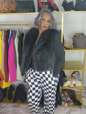 60'S outfit! I'm in love with this plaid print pattern pants, this pants comes in different colors, and sizes from S, XL. I am wearing a size Medium #pants #spotlightfinds #furcoat #latinamom #tiktokshopping #followmylife #viavayboutique #womenover30 #womenover60 #latina #hispanictiktok #sping #casualoutfits #hispanic #top #boots 