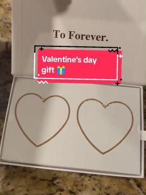 If you really wanna surprise him/her this gift is the ideal stuff for the Valentine's day. you can get this as a valentine's day gift and express your love to her/him. Fabulove locked permanent couples bracelets is the best  saint valentine day present.  #fabulove #valentine #ValentinesDay #valentinesdaygift #valentinesdaygiftideas #valentinesday2025 