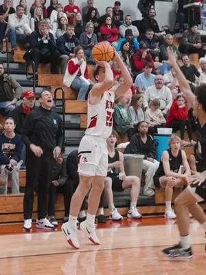 bang out😴 #highschool#basketball#metamora#illinois#metamorabbb#three#bang#hype