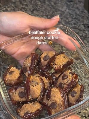 so good and just in time for ramadan 🥹 recipe:  - 1/2 cup almond flour - 1 tbsp nut butter - 1 tbsp maple syrup - sugar-free/regular choc chips - splash of vanilla extract  - pinch of salt  & top w flaky sea salt ty @brooke mason for putting me on 🫶🏼  #stuffeddates #daterecipe #cookiedough #Ramadan #ramadanrecipes #Recipe 