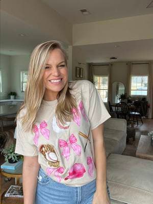 Literally obsessed with this shirt! Pink is normally out of my comfort zone but I’m trying to be stylish 😂💕  #baseballlife #baseballmomma #midsize #MomsofTikTok #momfit #momfitoftheday #baseballshirt 