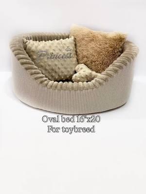 Oval Pet Beds Now Available! 🐾 ▫️Size Small: Perfect for pets up to 25 pounds (16"x20") ✨Features: Stylish decorative oval design High-quality and durable Soft and cozy for your pet's comfort Made with excellent material Comes with a set of matching pillows Give your furry friend the comfort they deserve! 🐶🐱 📩 For any questions or orders, DM us! Ritapikoboutiqueshop.com  #Bed #DogBed #CatBed #PetComfort #PetSupplies #DogLovers #CatLovers #SmallDogs #Maltipoo #Chihuahua #Pug #ToyBreed #PetHouse #DogCarSeat #ReusableDiaper