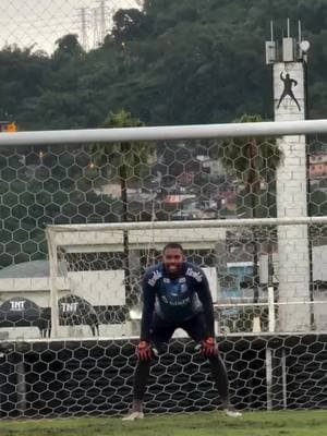 #Neymar se divierte en el entrenamiento de #Santos. 😂 Vía santosfc/IG #brasil #ney #brasileirao #santosfc #Soccer #futbol #fyp