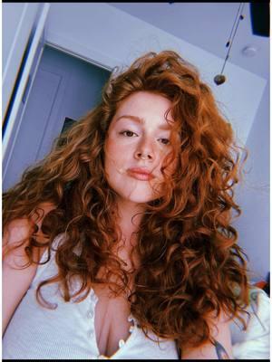 ✨Abracadabra✨ now my hair has definition 💅🏻   Shout out to @ladygaga for the song and @Not Your Mother’s @LUS Brands @Wet Brush for the products 👏🏻 #fyp #curl #curly #curlywashday #washday #curlyroutine #hairdefinition #diffuser #curlygirl #redhead #curlyredhair #amandabelair #theamandabelairhair #amandabelairhair #ladygaga #abracadabra #luscurls #notyourmothers #wetbrush