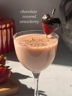 The only thing better than eating a chocolate covered strawberry is drinking it. 🍫🍓 • Chocolate Covered Strawberry • 2 oz vanilla vodka  1 oz strawberry cream liqueur .5 oz creme de cacao  Shake w/ ice Strain into chilled glass Garnish w/ chocolate shavings + chocolate covered strawberry heart Enjoy! #thatsthespirits #cupidscocktails #chocolatecoveredstrawberry #chocolate #strawberry #martini #ValentinesDay #valentine #galentine #galentinedrink #drink #cocktail #drinkrecipe