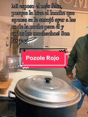 Pozole rojo para el lonche de hoy! Para mi esposo y los muchachos!! #pozole #lonche #facil #facilyrapido #parati #todos #1 #viralvideo #facil 