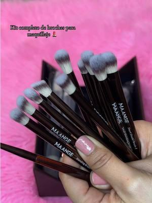 Kit completo de brochas para Maquillarse son muy suaves me parecen de muy buena calidad ahora mismo tienen un buen precio estas brochas de maquillaje en el carrito naranja te dejo el link #makeupbrushes #makeupkit #softmakeupbrushes #toolsforwomen #makeuptools #valentinesdaygift #tiktokshopcreatorpicks #tiktokshoploveatfirstfind #TikTokShop #valentinesdaysale #lovelanguage #seasonalgems  