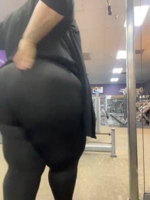 Big girls work out too 👏🏼😎💋  #fyp #bbw #GymTok #gymmotivation #workout #anytimefitness #gymgirl #biggirlsworkouttooo #plussize #plussizeedition #leggings #fyp #bigmama #fashionnovacurve 