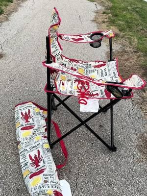 It's Crawfish Time. #crawfishseason #mudbugs #chair #south 