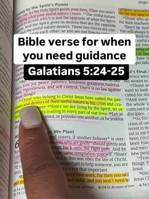 Do you sometimes struggle with temptation ? Or what to do what everyone in the world is doing ? Well you are not alone! Although you may struggle Jesus has given us the Holy Spirit to help guide us to be more like Him. You do not have to give into your flesh, instead let the Holy Spirit work in you in all areas of your life! Ask the Holy Spirit to guide your steps.  • • • #scriptureoftheday #bibleverse #prayer #christianquotes #prayerworks #faith #christianlifestyle #biblestudytips #biblequotes #dailybread #dailyscriptures 