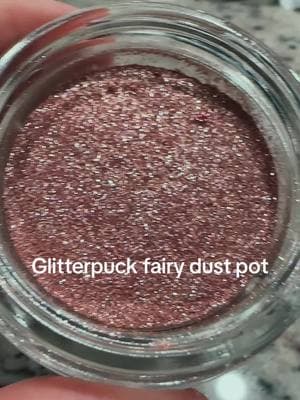 #glitterdust #glitterpuck #fairydust #glittereyeshadow #shimmereyeshadow 