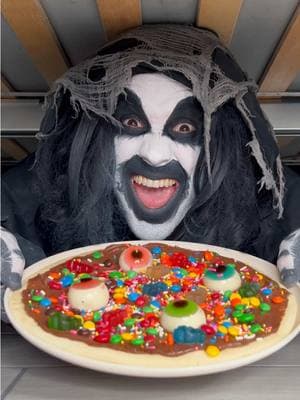 Monster makes nutella pizza 🤣👻 #monsterundermybed  #monster #funny 