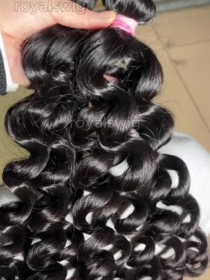 Only sale 100% human hair factory direct. Ship all over the world. Contact me in bio get factory wholesale price #royalswig #humanhair #rawhair #hairfactory #hairbusinessowner #hairvendor #hairwholesale #hairsuppliers 