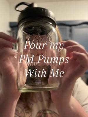 Added an extra pump in the MOTN and had a big pump right before bed, so we have a bit more than usual in our nighttime pitcher today 👍 #motn #motnpump #nightpumps #melatonin #breastfeeding #breastmilk#firsttimemom #ftm #pumping #pumpingmom #exclusivelypumping #exclusivepumper 