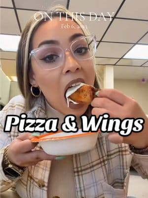 #onthisday Pizza & Wings 🔥🤌🏼 #verafoodie #vgg #veragang #eating #eatingshow #mukbang #pizza #wings #hotwings #wingstop #wingstopwings #pizzatiktok #pizzatok #mangohabanerowings #mangohabanero 