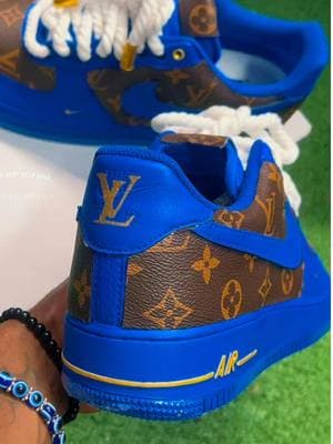 Azul Blue Chunky L Vzzzz AF1💙💙 Available to order on richycustoms.com  #blue #azul #nipsey #shoes #sneakers #af1 #richycustoms #customsneakers #customkicks #customizedshoes #shoesaddict #shoestyle 