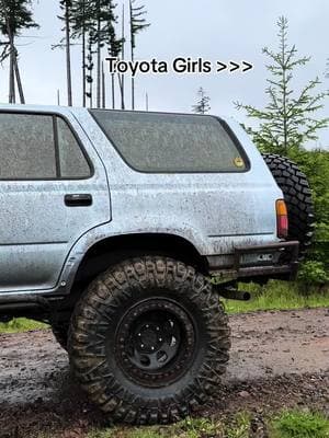 A different breed 😉 #toyota #4runner #4runnermafia #toyota #4x4 #wheeling #offroad4x4 #offroad #womanowned #toyotagirl #fypシ 