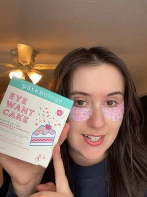 These are the BEST eye patches! THIS product alone has transformed my morning routine/ self-care moments 🫶 It’s limited edition, so shop it before it sells out!!! #patchology #eyegels #eyepatches #eyemask #eyemasks #skincareroutine #depuffwithme #Inverted 