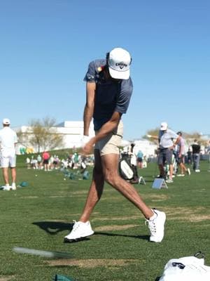 This angle of @Akshaybhatia_1 and his Elyte driver 🤌 What a move #golftiktok #callawaygolf #callaway 