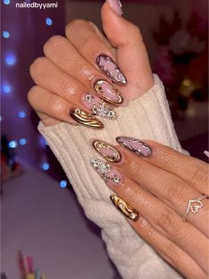 obsessed 💖💓 IG: nailedbyyami #dallasnailtech #mesquitetx #dallastx #nails #fyp #nailinspo #dtx #nailtech #almondnails 