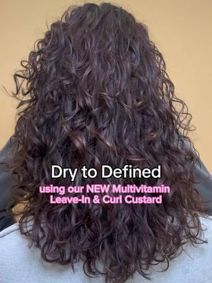 Definition, hydration and volume 🥭🔥 Try this wavy routine for your next wash and go! #curlcustard #wavyhairroutine #wavystylingroutine #wavyhair #coilyhaircare #mermaidhair #wavecheck 