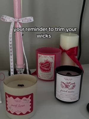 ‼️ trim your wicks ‼️ if you want a long lasting candle 🕯️ when you don’t trim your wicks it causes huge, unsafe flames, soot and smoke, flare-ups + more !! candles need care too ❣️ #candlesafety #candlecare #woodwickcandle #handpouredcandles #candlemaking 