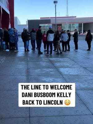 Husker fans are ready to welcome their new head coach. #GBR #Huskers #huskernation #NCAAVolleyball 