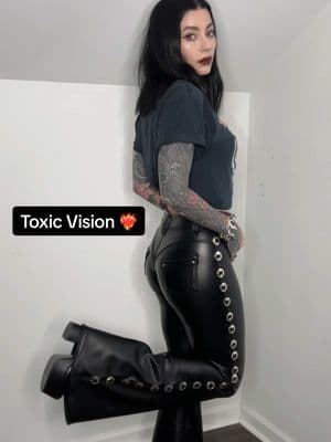 After 20 years of internet stalking I finally invested in some of these ICONIC @Toxic Vision Faux Leather Pants 🖤❤️‍🔥 they’re so well made. Can’t wait to wear them on the bike in the spring…  #toxicvision #allblackoutfit #leatherpants 