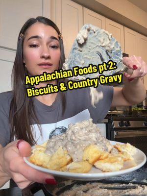 Watch til the end and lmk if you had my daddy’s sweet treat growing up #appalachia #appalachian #cooking #biscuitsandgravy #countrygravy #fyp #bertiemaewhite #wvcheck #southerncooking #southernfood #wildandwonderfulwhitesofwv 