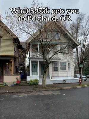 There are only TWO detached homes in the Pearl District, and this is one of them! This is a unicorn-- duplex w/ a 3rd apartment off second floor! 💪🏼 #housetour #portland #portlandhomes #oregon #oregonhomes #portlandrealtor #portlandrealestateagent #fyp #portlandrealestate #oregonrealestate #oregonrealtor 