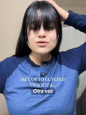 Quién necesita estilista cuando tienes tijeras, peine y muchas ganas de triunfar? 💁🏻‍♀️ #bangs #bangstutorial #mecortoelpelo #fleco #copete #curtainbangs #flequillo #flequillocoreano #tutorial #cabello #hair #haircut 