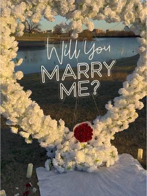 Will you marry me?  #proposalgoals #proposalsetup #setup #propuestadematrimonio #propuesta #willyoumarryme #marryme #heartarch #flowerarrangement #flowerarch #casateconmigo #shesaidyes #engaged #engagement #engagementring #lovegoals #dallas 