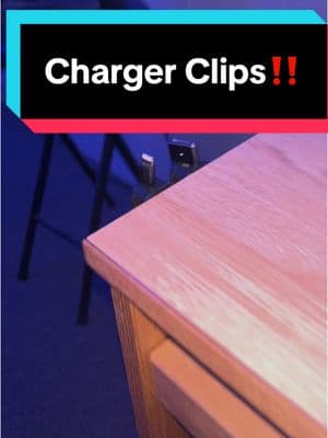 Crazy how useful this little clips are for your desk. Definitely a must have so order now‼️⬆️ #fyp #foryoupage #cable #clips #magnetic #desk #chargers #musthaves #needit 