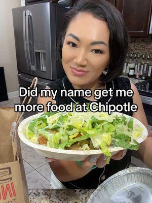 Load it up! This will be our name at Chipotle from now on 🤪🤣 #fyp #fyppppppppppppppppppppppp #chipotle #loaditup #truestory #foodietiktok #trending #MomsofTikTok #momlife #DinnerIdeas #foodhack 