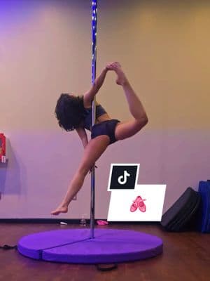 #poledance #poleclass #ballerina #bodymindandchrome 