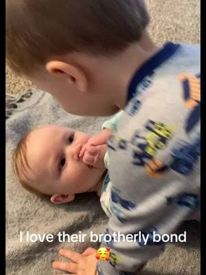 I was so worried that having a brother 22 months apart was gonna be rough but I love their bond. #brothers #brothersbestfriend #brotherskeeper #BestFriends #siblinggoals 